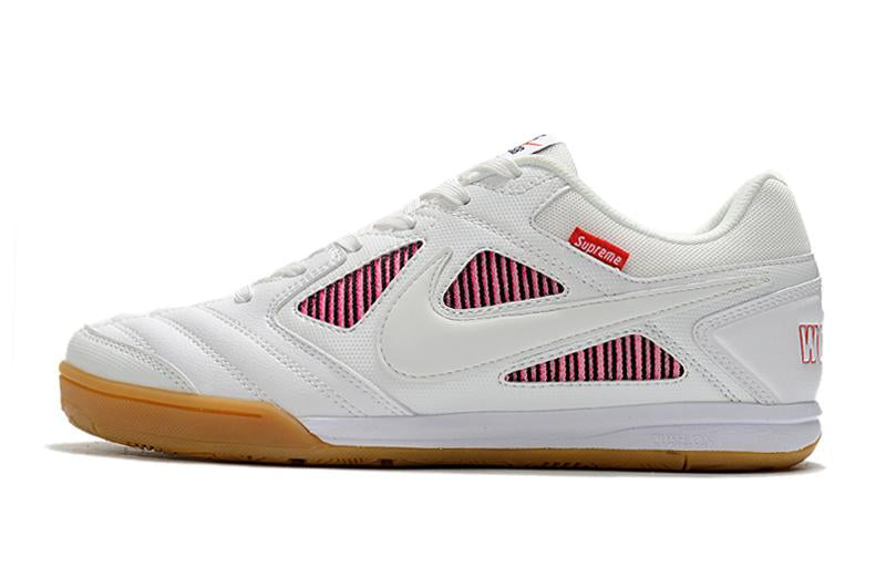 Tachones SB Gato Futsal–Cómodo