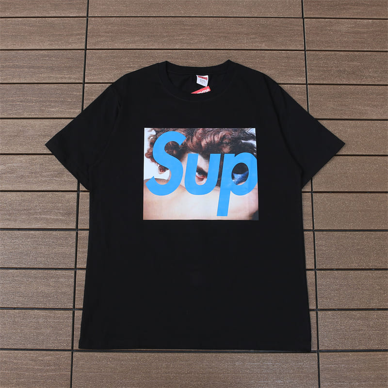 Playera Supreme x Undercover Face