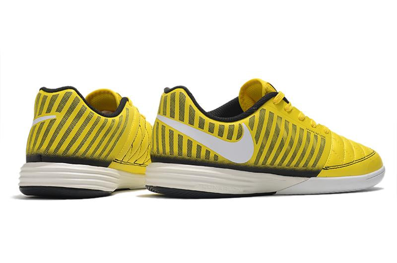 Tachones Lunar Gato II Futsal–Elegante