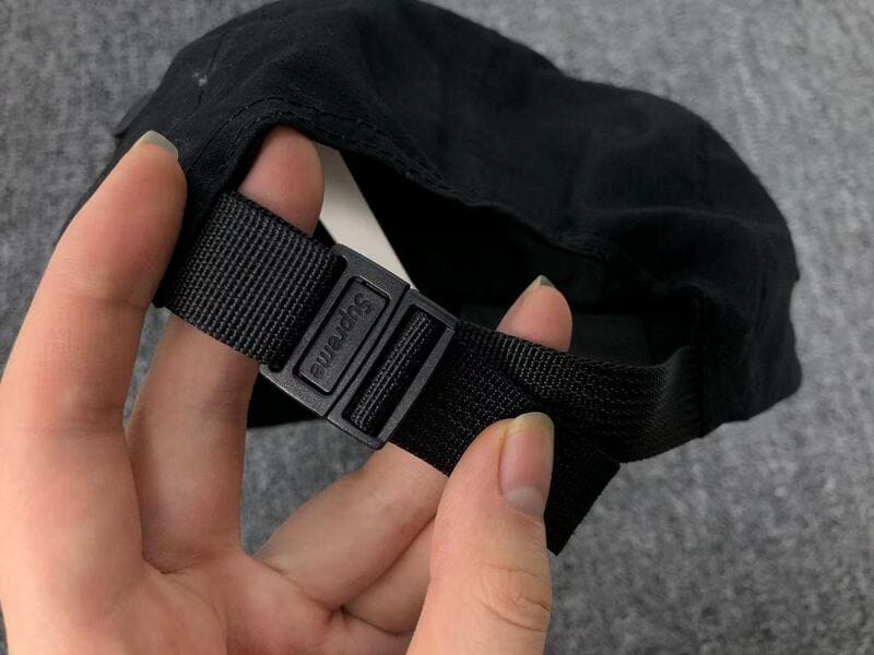 Gorra Supreme Ventile Camp Negro