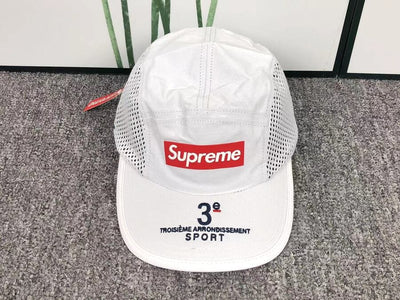 Gorra Supreme Mesh Side Panel Camp Blanco