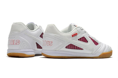 Tachones SB Gato Futsal–Cómodo
