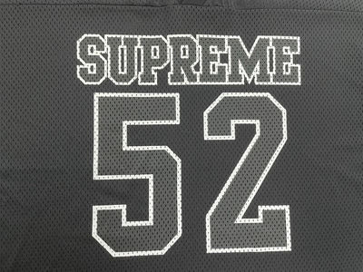 Playera Supreme Spiderweb Football