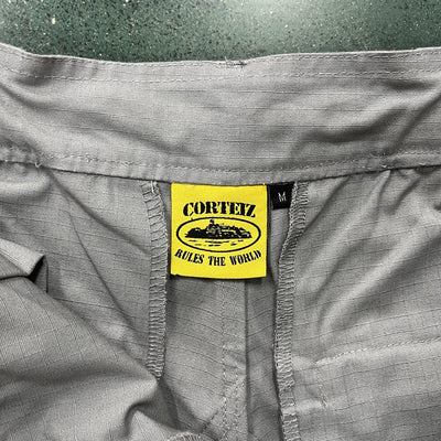 Pantalón Corteiz Cargo Gris