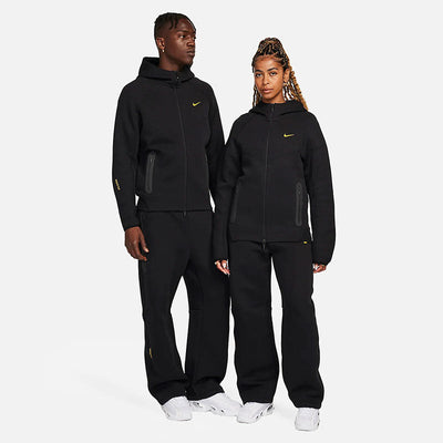 Conjunto Pantalón Nike x NOCTA Tech Fleece Black