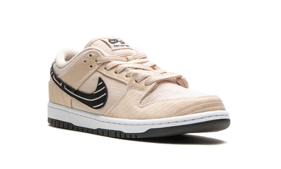Nike SB Dunk Low Albino & Negro 'Jiu-Jitsu'